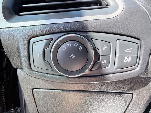 Used 2022 Ford Edge SEL w/ Convenience Package image 17