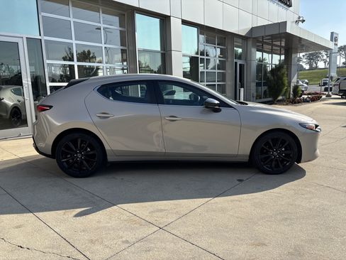 Used 2025 MAZDA MAZDA3 s Sport FWD image 10