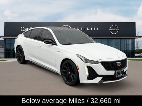 Used 2022 Cadillac CT5 V image 3