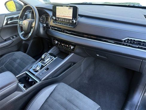 Used 2024 Mitsubishi Outlander SE image 24