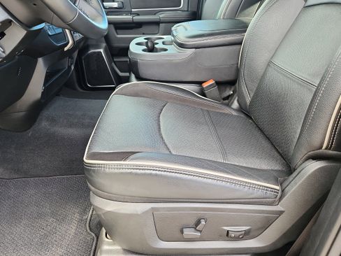 Used 2024 RAM 3500 Laramie image 9