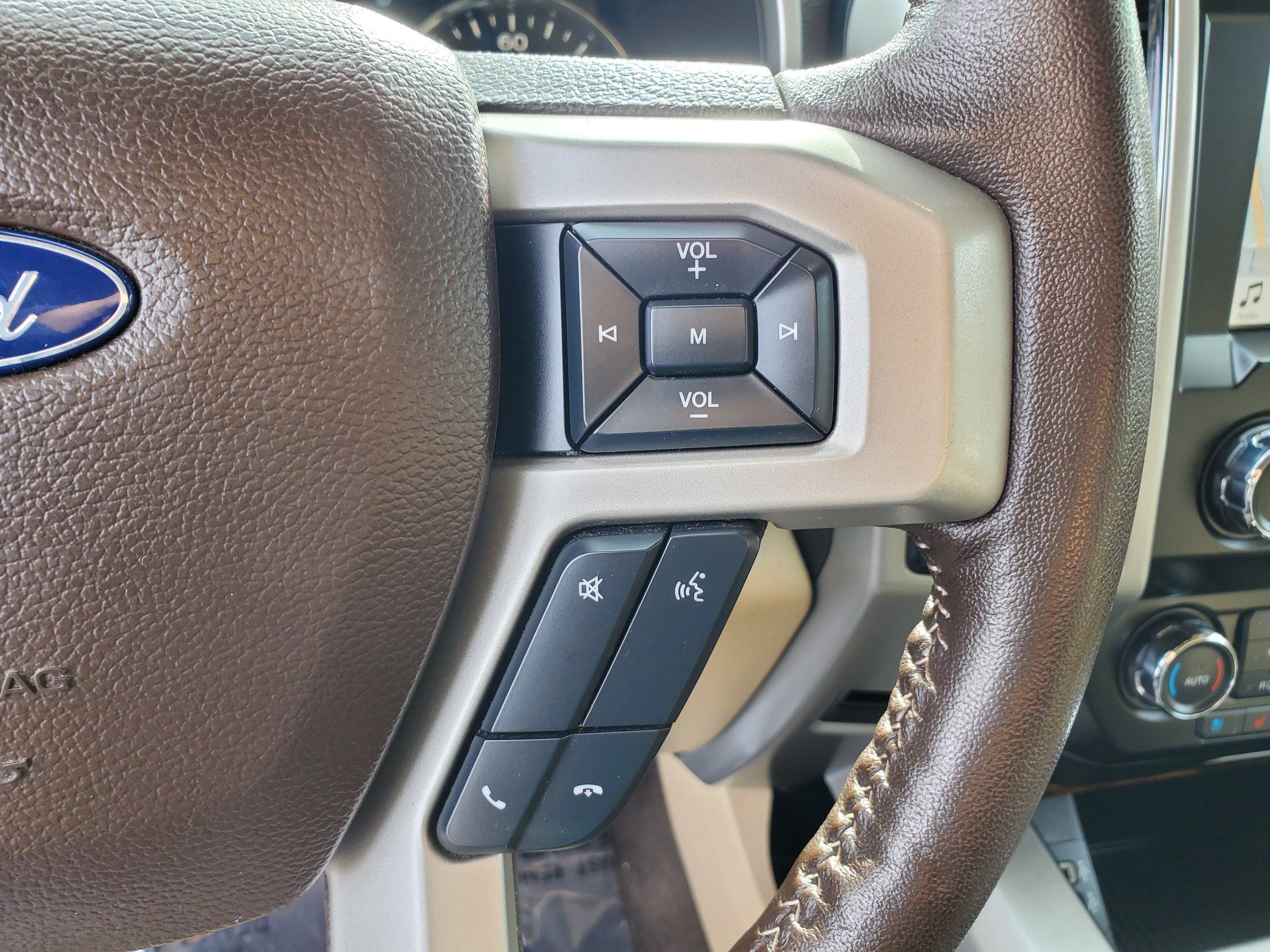Used 2019 Ford F150 Lariat AWD/4WD image 15