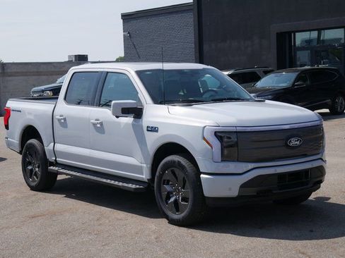 New 2025 Ford F150 Lightning Lariat AWD/4WD image 8