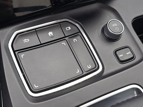 Used 2023 Acura MDX w/ Technology Package image 9