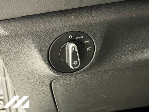 Used 2025 Volkswagen Jetta S image 10