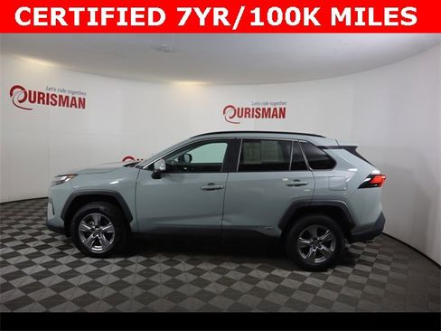 Used 2022 Toyota RAV4 XLE image 4