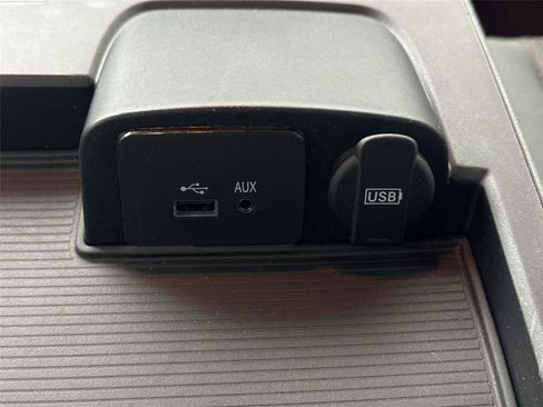 Used 2017 RAM 1500 Big Horn image 31