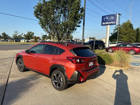 Used 2025 Subaru Crosstrek 2.5i Premium AWD/4WD image 5