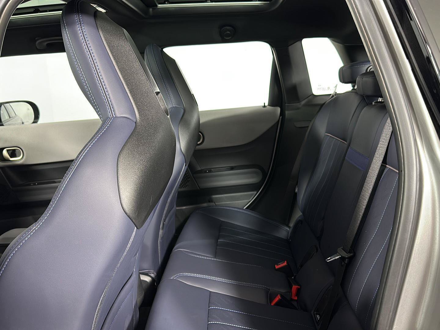 Used 2026 MINI Cooper 2-Door Hardtop FWD image 18