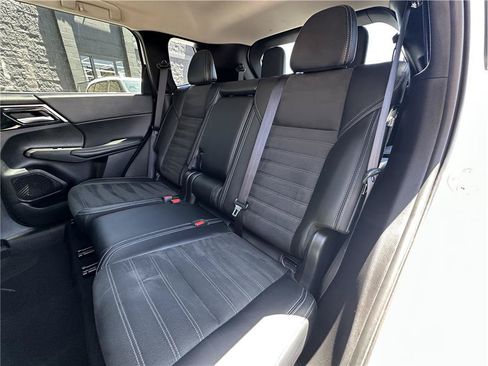 Used 2024 Mitsubishi Outlander Ralliart AWD/4WD image 16