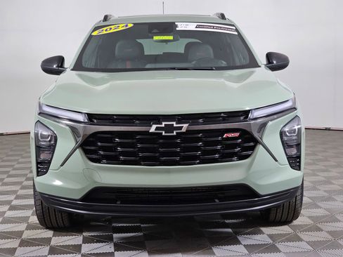 Used 2024 Chevrolet Trax RS w/ Sunroof Package image 10