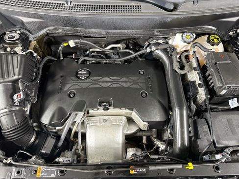 Used 2020 Chevrolet Equinox LT FWD image 39