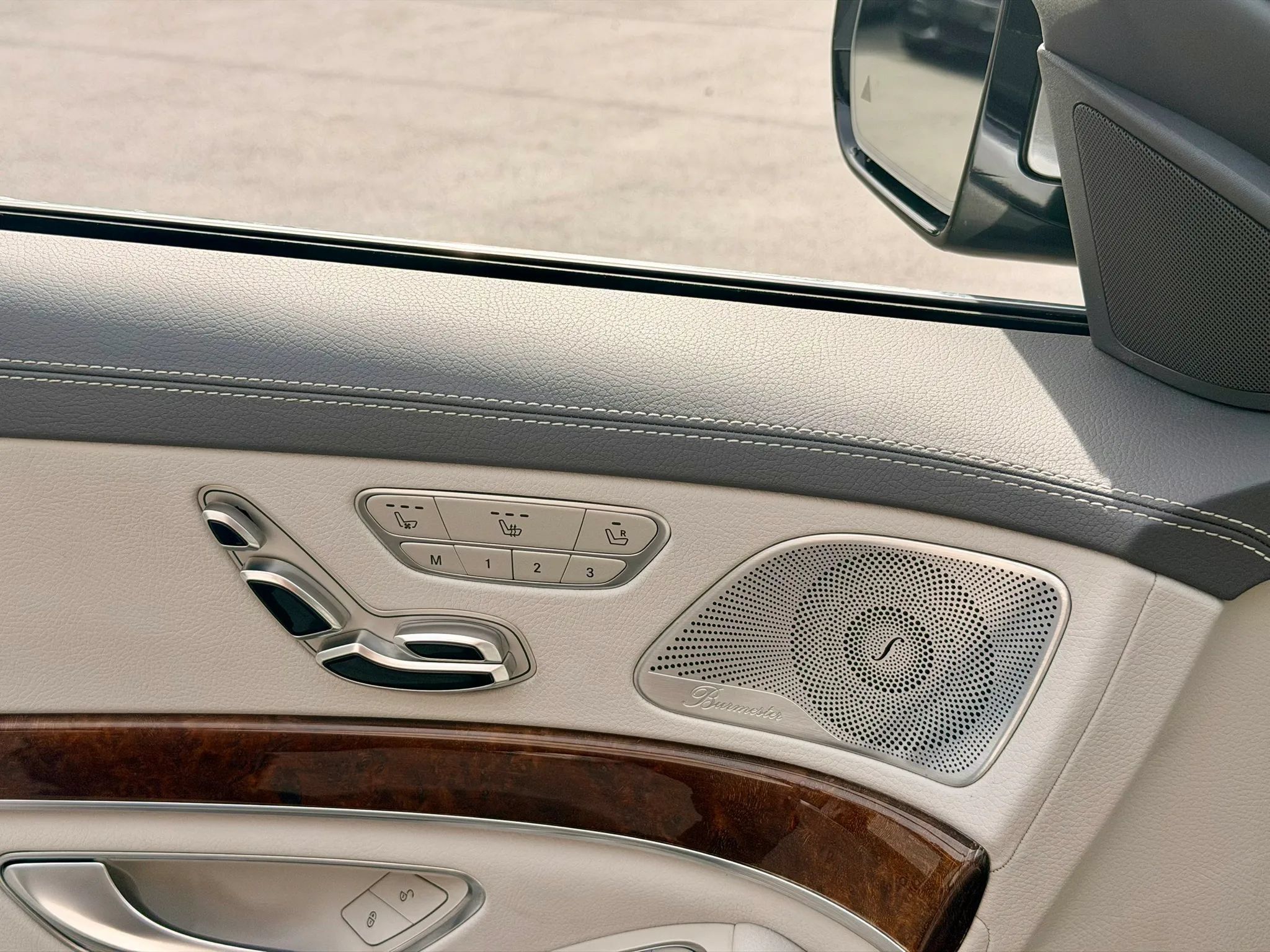 Used 2015 Mercedes-Benz S 550 4MATIC Sedan image 15