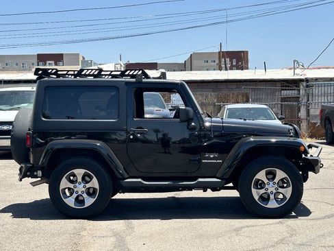 Used 2016 Jeep Wrangler Sahara w/ Connectivity Group AWD/4WD image 2