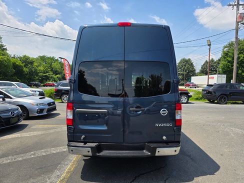 Used 2017 Nissan NV 2500 SL image 4