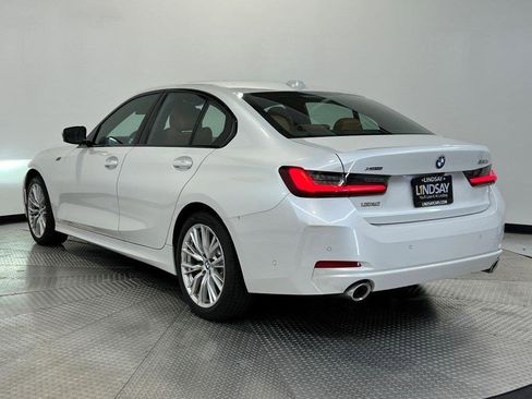 Used 2023 BMW 330i xDrive Sedan w/ Premium Package image 5
