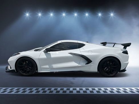 Used 2023 Chevrolet Corvette Stingray Coupe w/ 1LT RWD image 6