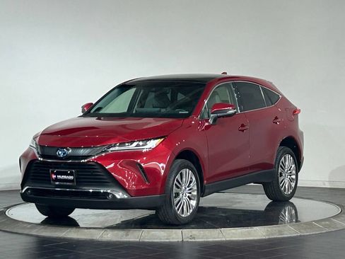 Used 2022 Toyota Venza Limited AWD/4WD image 5