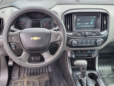 Used 2018 Chevrolet Colorado W/T AWD/4WD image 31