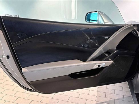 Used 2016 Chevrolet Corvette Stingray Convertible w/ 3LT Preferred Equipment Group RWD image 26