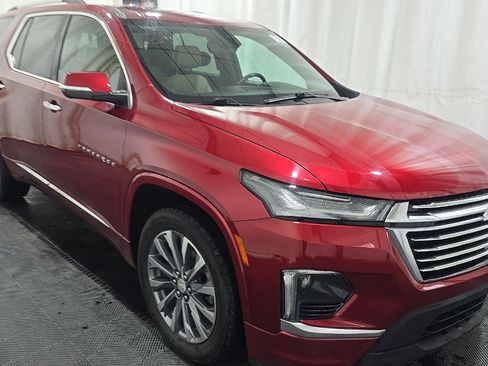 Used 2023 Chevrolet Traverse Premier AWD/4WD image 2
