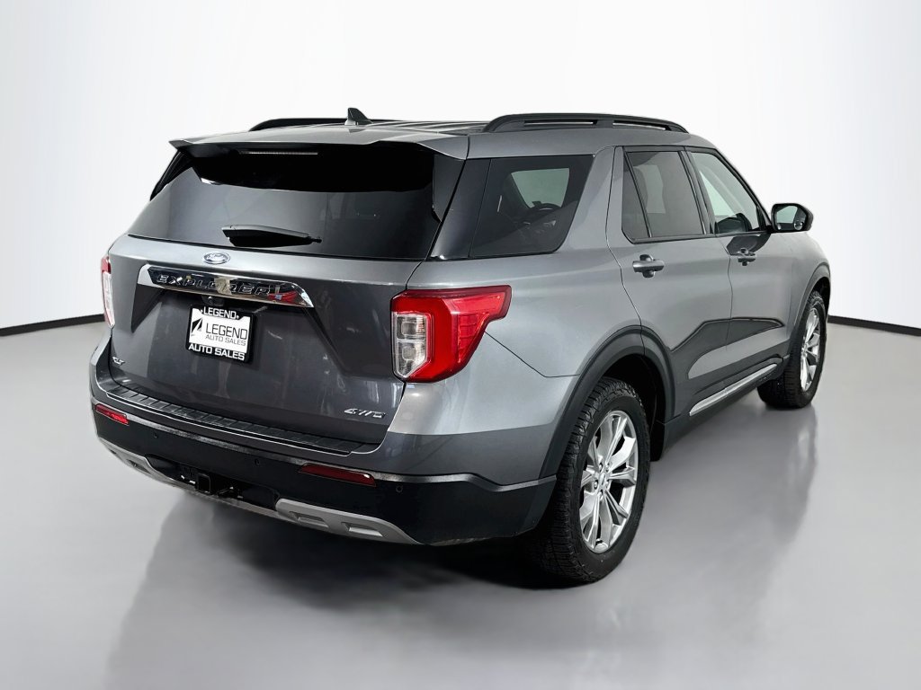 Used 2023 Ford Explorer XLT w/ Equipment Group 202A AWD/4WD image 7
