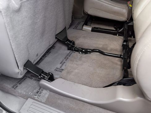 Used 2004 Chevrolet Silverado 3500 LT w/ Heavy-Duty Power Package image 14