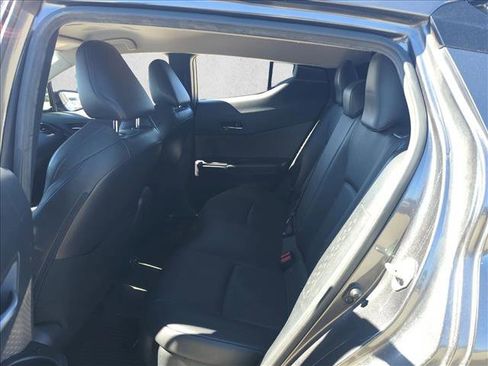 Used 2020 Toyota C-HR Limited image 13