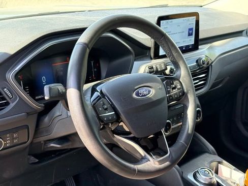 Used 2023 Ford Escape Active w/ Cold Weather Package FWD image 12