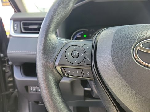 Used 2025 Toyota RAV4 XLE image 22