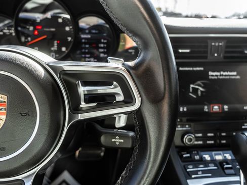 Used 2018 Porsche 911 Carrera image 27
