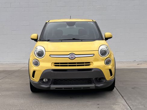 Used 2014 FIAT 500L Trekking image 2