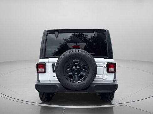 Used 2024 Jeep Wrangler Sport image 4