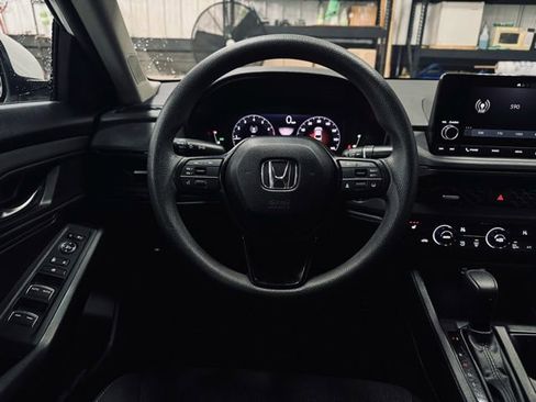 Used 2024 Honda Accord EX image 21