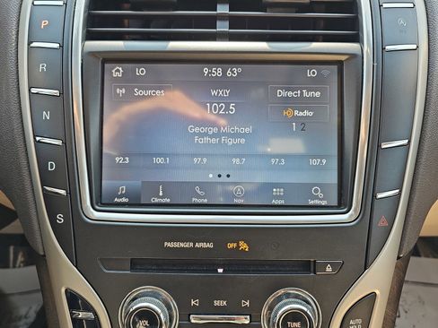 Used 2020 Lincoln Nautilus Reserve FWD image 23