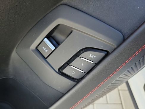 Used 2022 Lamborghini Urus AWD/4WD image 19