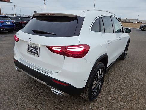 Used 2025 Mercedes-Benz GLA 250 image 7
