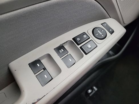 Used 2019 Hyundai Elantra SEL FWD image 27