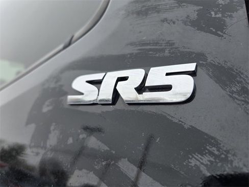Used 2022 Toyota Tacoma SR5 image 39