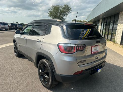Used 2020 Jeep Compass Latitude AWD/4WD image 5