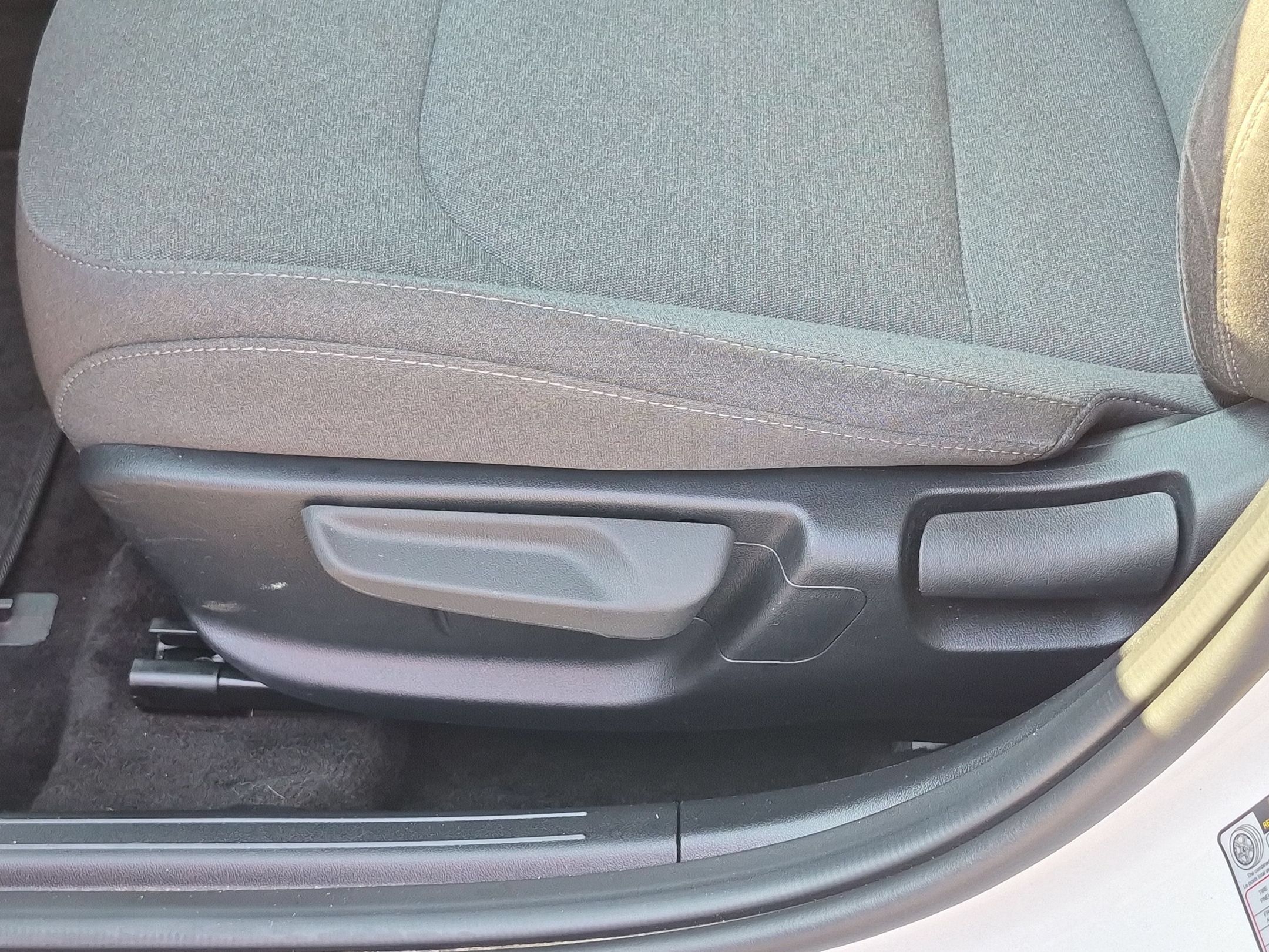 Used 2025 Kia K4 FWD image 15