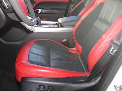 Used 2022 Land Rover Range Rover Sport HST image 22