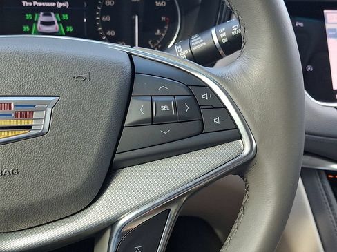 Used 2022 Cadillac XT5 Premium Luxury FWD image 24