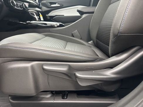 New 2026 Chevrolet Trax LT w/ Driver Confidence Package FWD image 10