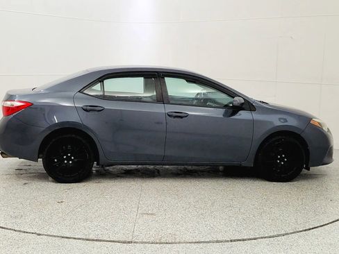 Used 2015 Toyota Corolla LE image 8