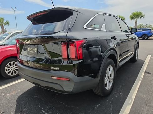 Certified 2023 Kia Sorento LX FWD image 14
