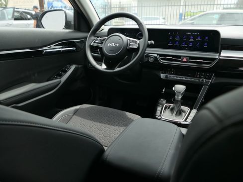 New 2025 Kia Seltos X-Line image 24