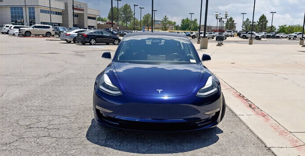 Used 2018 Tesla Model 3 Long Range AWD/4WD image 3
