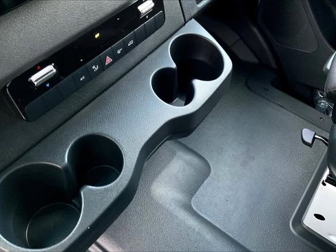 Certified 2025 Mercedes-Benz Sprinter 2500 image 7