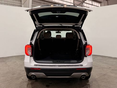 Used 2020 Ford Explorer Limited image 12